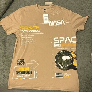 T shirt for free with any purchase from my closet